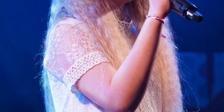 Powiększ grafikę: 2-wojewodzki-konkurs-wokalny-melodie-w-blasku-swiat-668241.jpg