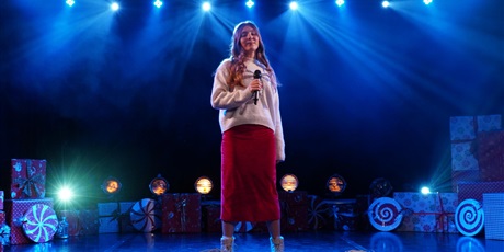 Powiększ grafikę: 2-wojewodzki-konkurs-wokalny-melodie-w-blasku-swiat-668277.jpg