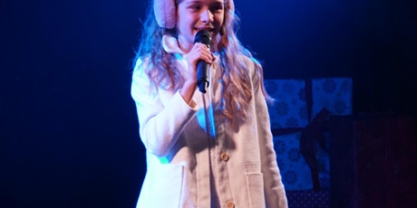 Powiększ grafikę: 2-wojewodzki-konkurs-wokalny-melodie-w-blasku-swiat-668290.jpg