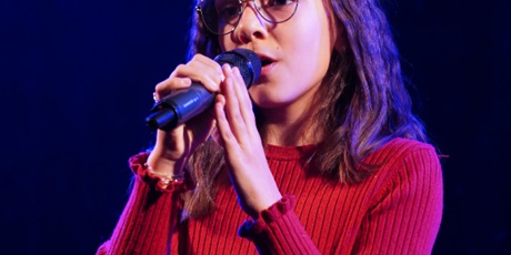 Powiększ grafikę: 2-wojewodzki-konkurs-wokalny-melodie-w-blasku-swiat-668328.jpg