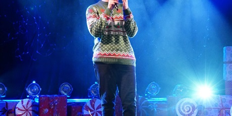 Powiększ grafikę: 2-wojewodzki-konkurs-wokalny-melodie-w-blasku-swiat-668379.jpg