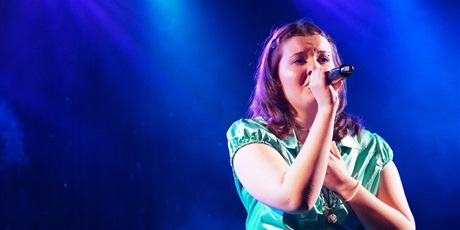 Powiększ grafikę: 2-wojewodzki-konkurs-wokalny-melodie-w-blasku-swiat-668385.jpg