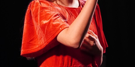 Powiększ grafikę: 2-wojewodzki-konkurs-wokalny-melodie-w-blasku-swiat-668410.jpg