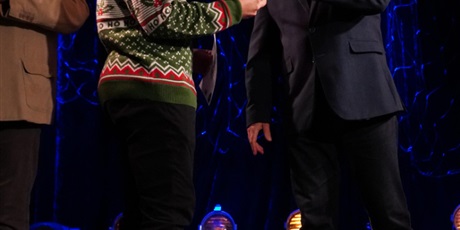 Powiększ grafikę: 2-wojewodzki-konkurs-wokalny-melodie-w-blasku-swiat-668438.jpg