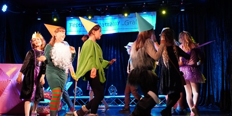 Powiększ grafikę: 5-wojewodzki-festiwal-teatralny-gramy-703256.jpg