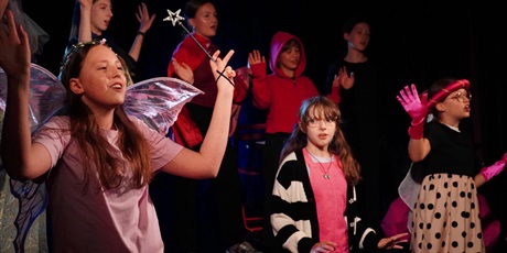 Powiększ grafikę: 5-wojewodzki-festiwal-teatralny-gramy-703327.jpg