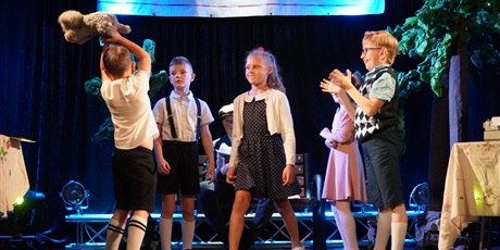 Powiększ grafikę: 5-wojewodzki-festiwal-teatralny-gramy-703371.jpg