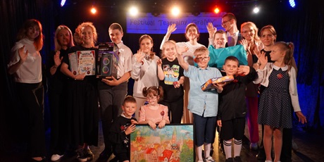 Powiększ grafikę: 5-wojewodzki-festiwal-teatralny-gramy-703399.jpg