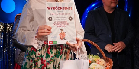 Powiększ grafikę: 6-ogolnopolski-festiwal-wokalny-z-piosenka-przez-dekade-lata-60-692228.jpg