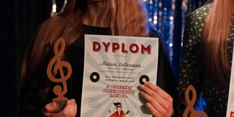 Powiększ grafikę: 6-ogolnopolski-festiwal-wokalny-z-piosenka-przez-dekade-lata-60-692233.jpg