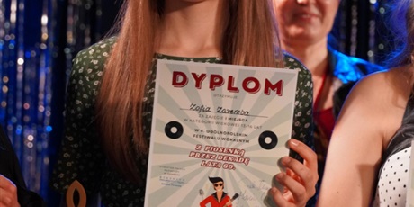 Powiększ grafikę: 6-ogolnopolski-festiwal-wokalny-z-piosenka-przez-dekade-lata-60-692234.jpg
