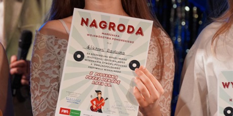 Powiększ grafikę: 6-ogolnopolski-festiwal-wokalny-z-piosenka-przez-dekade-lata-60-692236.jpg