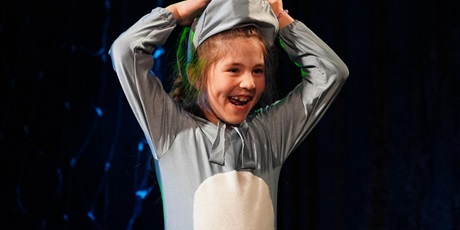 Powiększ grafikę: dzien-teatru-w-palacu-mlodziezy-686413.jpg