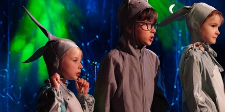 Powiększ grafikę: dzien-teatru-w-palacu-mlodziezy-686417.jpg