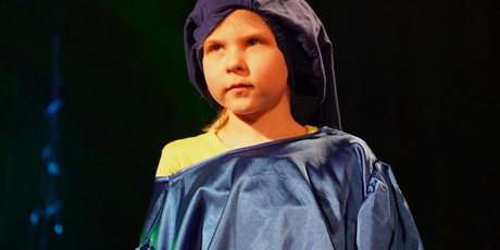 Powiększ grafikę: dzien-teatru-w-palacu-mlodziezy-686424.jpg