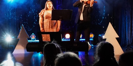 Powiększ grafikę: dzien-teatru-w-palacu-mlodziezy-686427.jpg