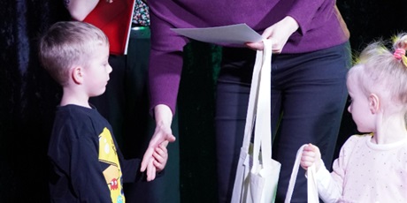 Powiększ grafikę: fotorelacja-z-13-gdanskiego-konkursu-plastycznego-pisanki-jajka-malowane-685342.jpg