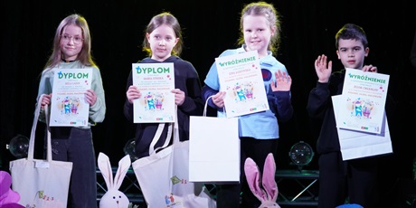 Powiększ grafikę: fotorelacja-z-13-gdanskiego-konkursu-plastycznego-pisanki-jajka-malowane-685358.jpg