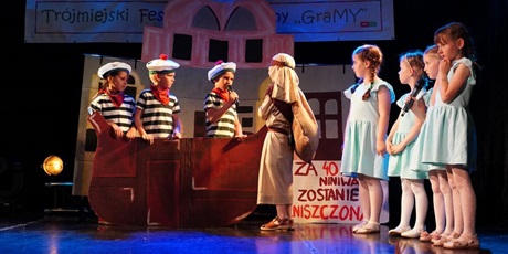 Powiększ grafikę: fotorelacja-z-4-trojmiejskiego-festiwalu-teatralnego-gramy-626078.jpg