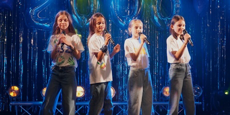 Powiększ grafikę: fotorelacja-z-5-ogolnopolskiego-festiwalu-wokalnego-polskiej-piosenki-z-piosenka-przez-dekade-lata-2000-623753.jpg