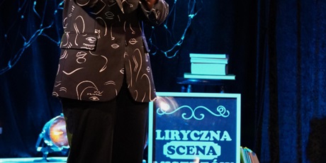 Powiększ grafikę: fotorelacja-z-gdanskiego-konkursu-recytacji-i-form-scenicznych-liryczna-scena-mistrzow-679556.jpg