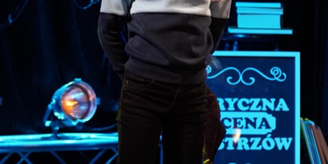 Powiększ grafikę: fotorelacja-z-gdanskiego-konkursu-recytacji-i-form-scenicznych-liryczna-scena-mistrzow-679562.jpg