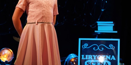 Powiększ grafikę: fotorelacja-z-gdanskiego-konkursu-recytacji-i-form-scenicznych-liryczna-scena-mistrzow-679600.jpg