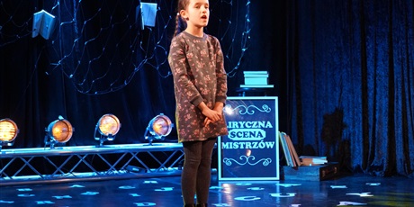 Powiększ grafikę: fotorelacja-z-gdanskiego-konkursu-recytacji-i-form-scenicznych-liryczna-scena-mistrzow-679612.jpg