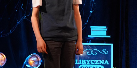 Powiększ grafikę: fotorelacja-z-gdanskiego-konkursu-recytacji-i-form-scenicznych-liryczna-scena-mistrzow-679631.jpg