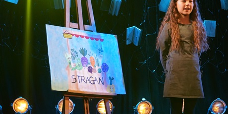 Powiększ grafikę: fotorelacja-z-gdanskiego-konkursu-recytacji-i-form-scenicznych-liryczna-scena-mistrzow-679642.jpg