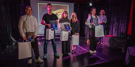 Powiększ grafikę: gala-12-wojewodzkiego-konkursu-fotograficznego-swiatlem-malowane-701025.jpg