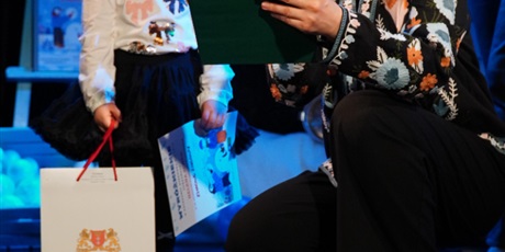 Powiększ grafikę: gala-13-gdanskiego-konkursu-plastycznego-zimowe-zabawy-675068.jpg