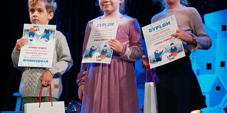 Powiększ grafikę: gala-13-gdanskiego-konkursu-plastycznego-zimowe-zabawy-675100.jpg