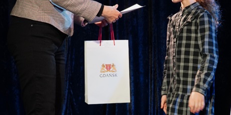 Powiększ grafikę: gala-13-gdanskiego-konkursu-plastycznego-zimowe-zabawy-675108.jpg