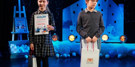 Powiększ grafikę: gala-13-gdanskiego-konkursu-plastycznego-zimowe-zabawy-675109.jpg