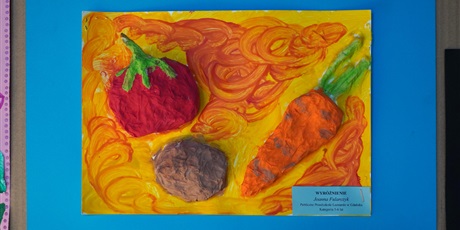 Powiększ grafikę: gala-wreczenia-nagrod-12-gdanskiego-konkursu-plastycznego-owoce-i-warzywa-jem-to-co-smaczne-i-zdrowe-648767.jpg