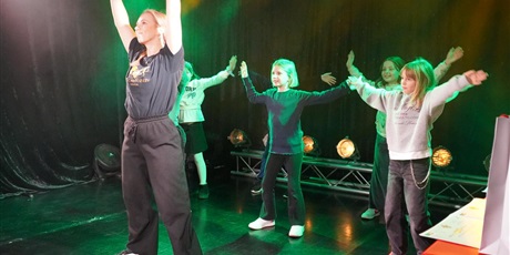 Powiększ grafikę: gala-wreczenia-nagrod-w-gdanskim-konkursie-wszechartystycznym-ruszaj-po-zdrowie-supermoc-w-tobie-655687.jpg