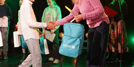 Powiększ grafikę: gala-wreczenia-nagrod-w-gdanskim-konkursie-wszechartystycznym-ruszaj-po-zdrowie-supermoc-w-tobie-655712.jpg