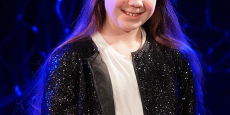 Powiększ grafikę: koncert-koled-i-piosenek-swiatecznych-pracowni-wokalnej-anny-jankowskiej-kruk-666121.jpg