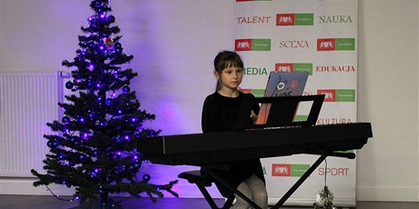 Powiększ grafikę: koncert-koled-w-pracowni-instrumentalnej-11-12-2024-r-580366.jpg