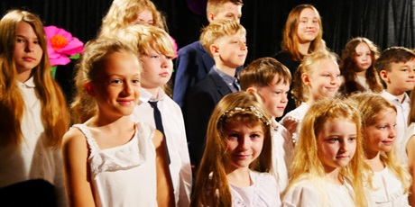 Powiększ grafikę: koncert-pracowni-keyboardu-703442.jpg