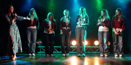 Powiększ grafikę: koncert-pracowni-wokalnej-698018.jpg