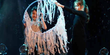 Powiększ grafikę: musical-w-oczekiwaniu-wiosny-686384.jpg