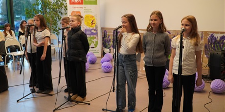 Powiększ grafikę: muzyczny-koncert-pracowni-wokalnej-642938.jpg