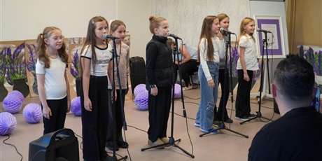 Powiększ grafikę: muzyczny-koncert-pracowni-wokalnej-642939.jpg