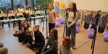 Powiększ grafikę: muzyczny-koncert-pracowni-wokalnej-642945.jpg