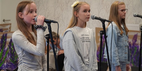 Powiększ grafikę: muzyczny-koncert-pracowni-wokalnej-642952.jpg