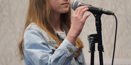 Powiększ grafikę: muzyczny-koncert-pracowni-wokalnej-642954.jpg