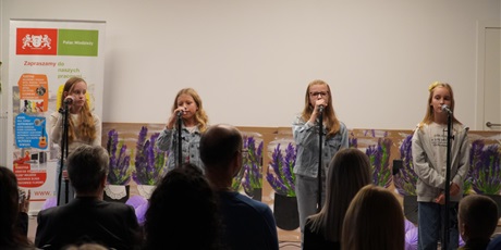 Powiększ grafikę: muzyczny-koncert-pracowni-wokalnej-642958.jpg