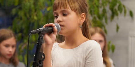 Powiększ grafikę: muzyczny-koncert-pracowni-wokalnej-642961.jpg